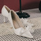 Chaussures simples pointues chaussures de demoiselle d'honneur en dentelle blanche chaussures de mariée de mariage - Page 4