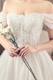 Robe de mariée Zip Elégant Épaule Dégagée Tulle Perle Corsage Avec Bijoux - Page 4