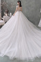 Robe de mariée Triangle Inversé Longue Perles Col U Profond Couvert de Dentelle - Page 2