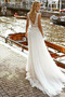 Robe de mariée Longue Naturel taille Appliques Col en V Foncé Sans Manches - Page 2
