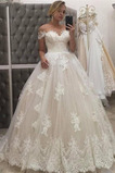 Robe de mariée a ligne Zip Longue Épaule Dégagée Satin Sans Manches