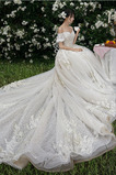 Robe de mariée Froid Lacez vers le haut Tulle Cérémonial Manche Courte