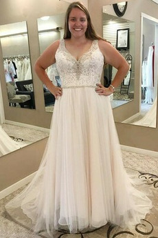 Robe de mariée Tulle Elégant Fourreau Avec Bijoux Naturel taille Col en V Foncé