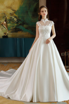 Robe de mariée Satin Col haut Eglise Manche Courte Couvert de Dentelle