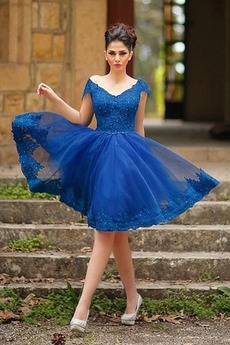 Robe de Cocktail noble Couvert de Dentelle Longueur Genou Manche Courte