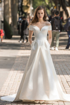 Robe de mariée Col en V Jardin Lacet Manquant Satin Froid