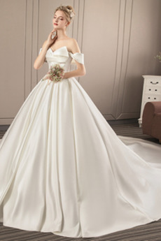 Robe de mariée Fourreau plissé Manche Courte Satin Hiver Longue