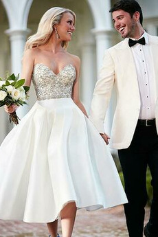 Robe de mariée a ligne Balançoire Au Drapée Longueur Genou Zip Attrayant