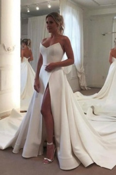 Robe de mariée aligne Salle Naturel taille Sans Manches Satin Col en Cœur