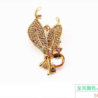 Vente en gros femmes incrusté diamant nouveau style Crystal broche Broche - Page 5