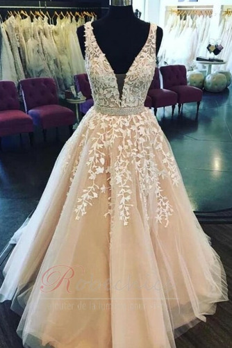 Robe de mariée Dos nu Perlé Col en V Fourreau Avec Bijoux Naturel taille - Page 4