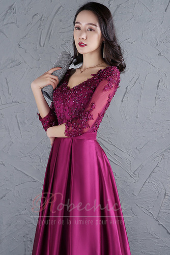 Robe de Soirée Col en V Perle Formelle Lacet 3/4 Manche Train de petit - Page 4