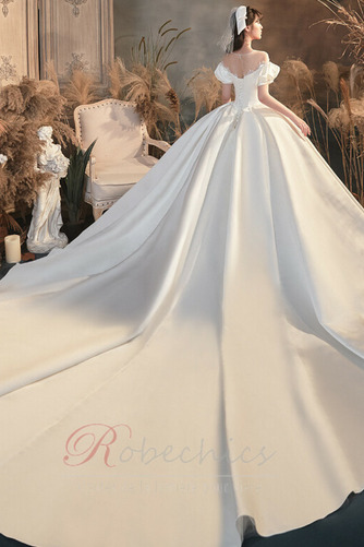Robe de mariée Col ras du Cou Traîne Royal Naturel taille Salle Trou De Serrure - Page 2