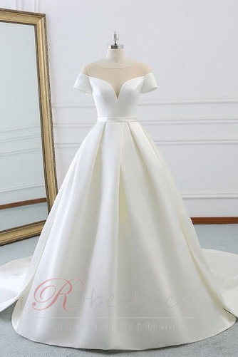 Robe de mariée Traîne Courte A-ligne Lacet Satin Cérémonial Col Bateau - Page 1