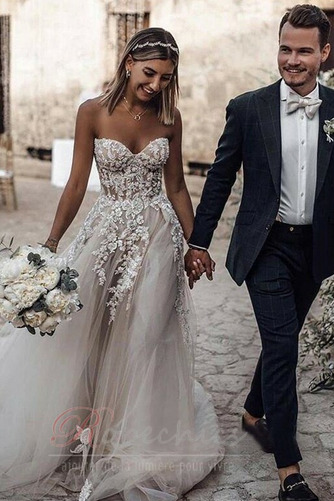 Robe de mariée Dos nu A-ligne Col en Cœur Jardin Couvert de Dentelle - Page 1