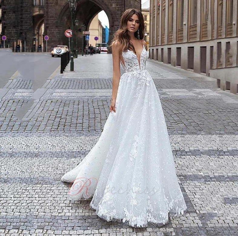 robe-de-mariee-col-en-v-fonce-de-plein-air-longue-tissu-dentelle-decollete-dans-le-dos-ps63y5sjp-a.jpg